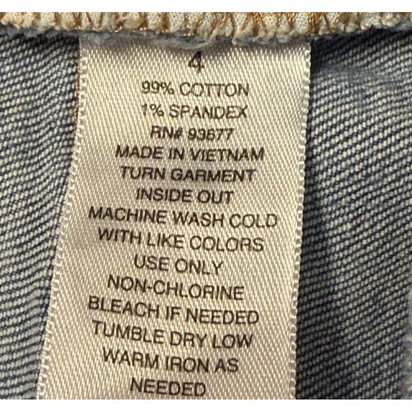 A.n.a High-Rise Denim Shorts - Picture 5 of 5